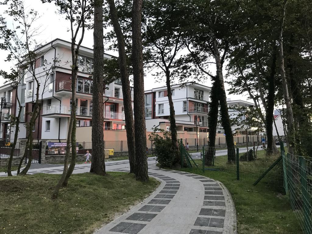 Apartament Bialy W Rewalu Exterior photo